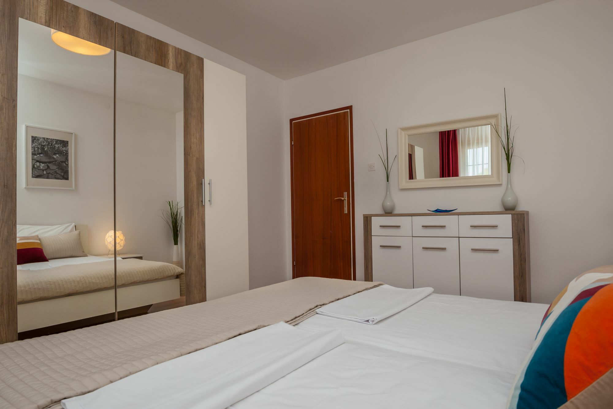 Villa Livia Apartments Бол Экстерьер фото